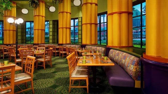 Tables at Garden Grove at the Walt Disney World Swan Hotel.